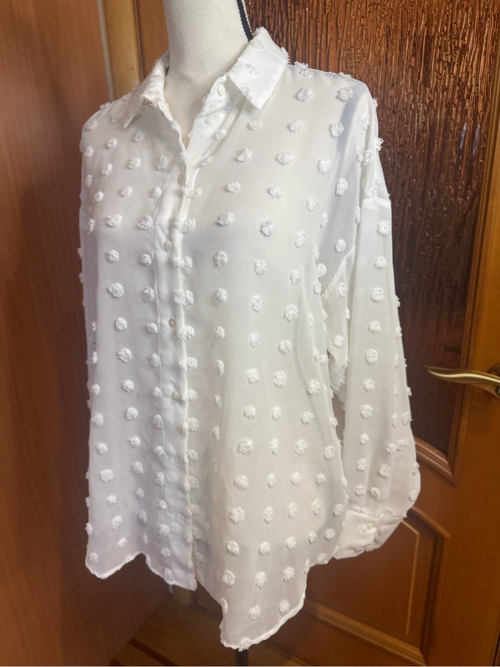 Zara White Textured Dot Button-Up Blouse - Picture 5 of 16